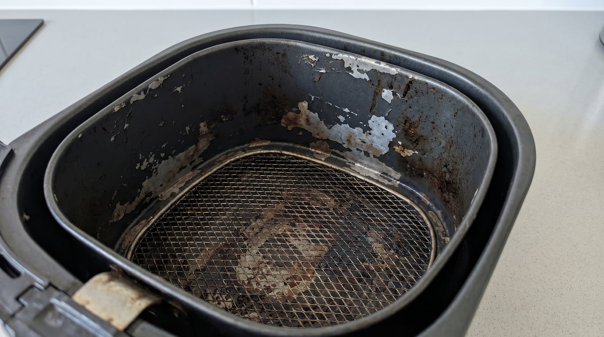air fryer basket peeling coating warning sign time to replace