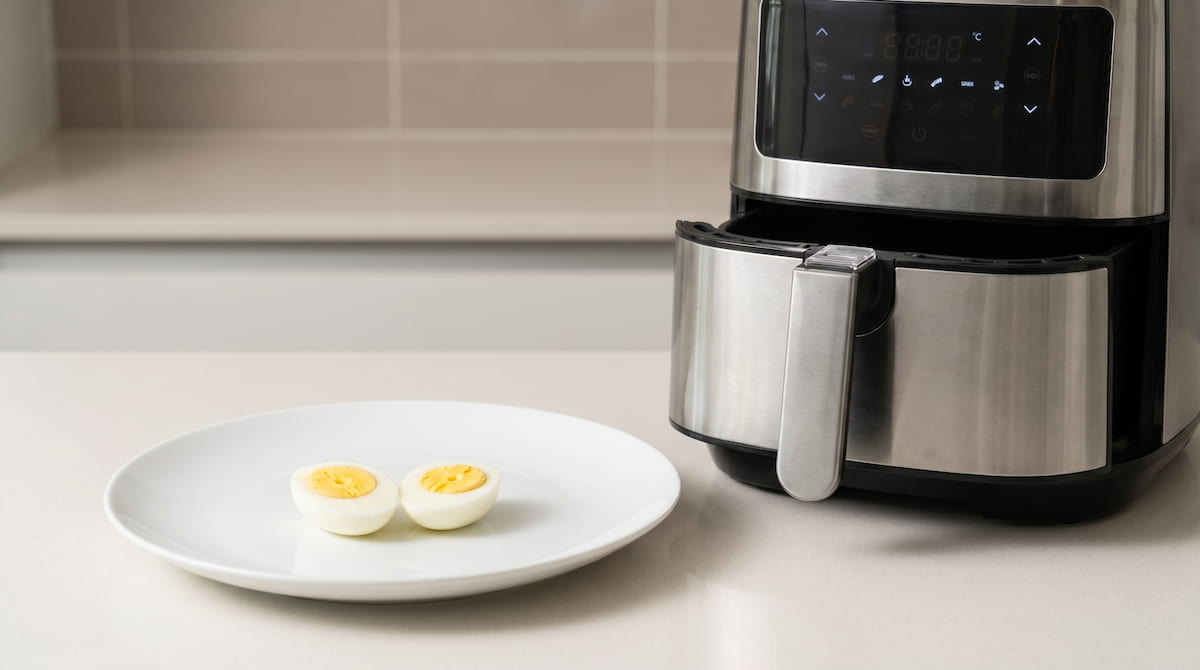 cooked eggs from non-toxic air fryer no pfas coating risk