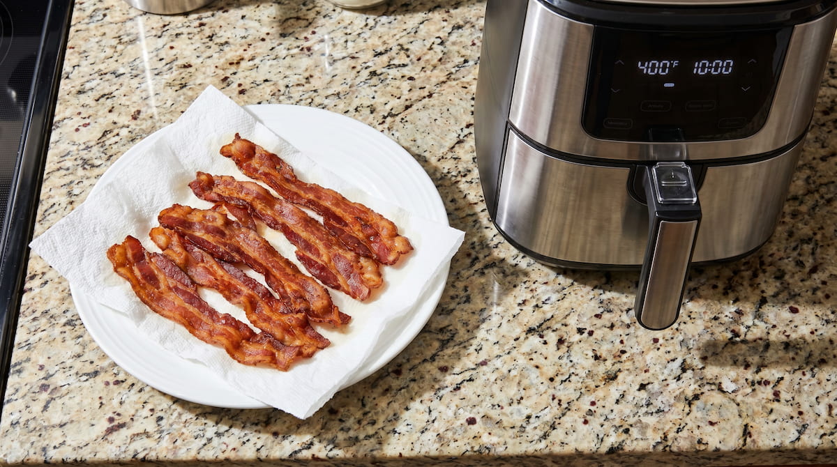 crispy bacon cooked in non-toxic air fryer no coating risk