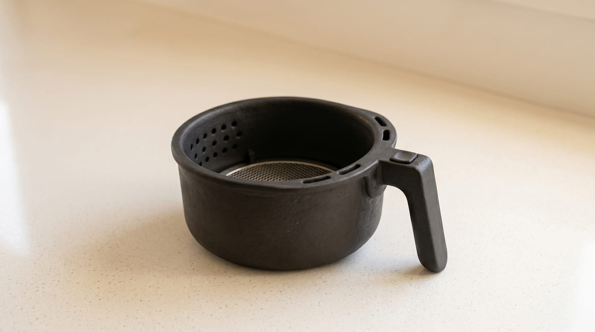 Ceramic air fryer basket close-up — low fume option for people with sensitive lungs