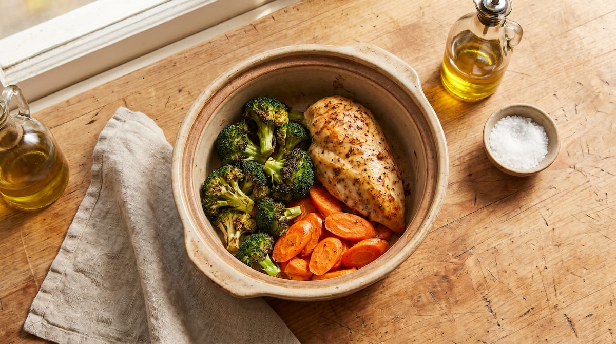 ceramic air fryer with simple healthy senior meal chicken broccoli carrots