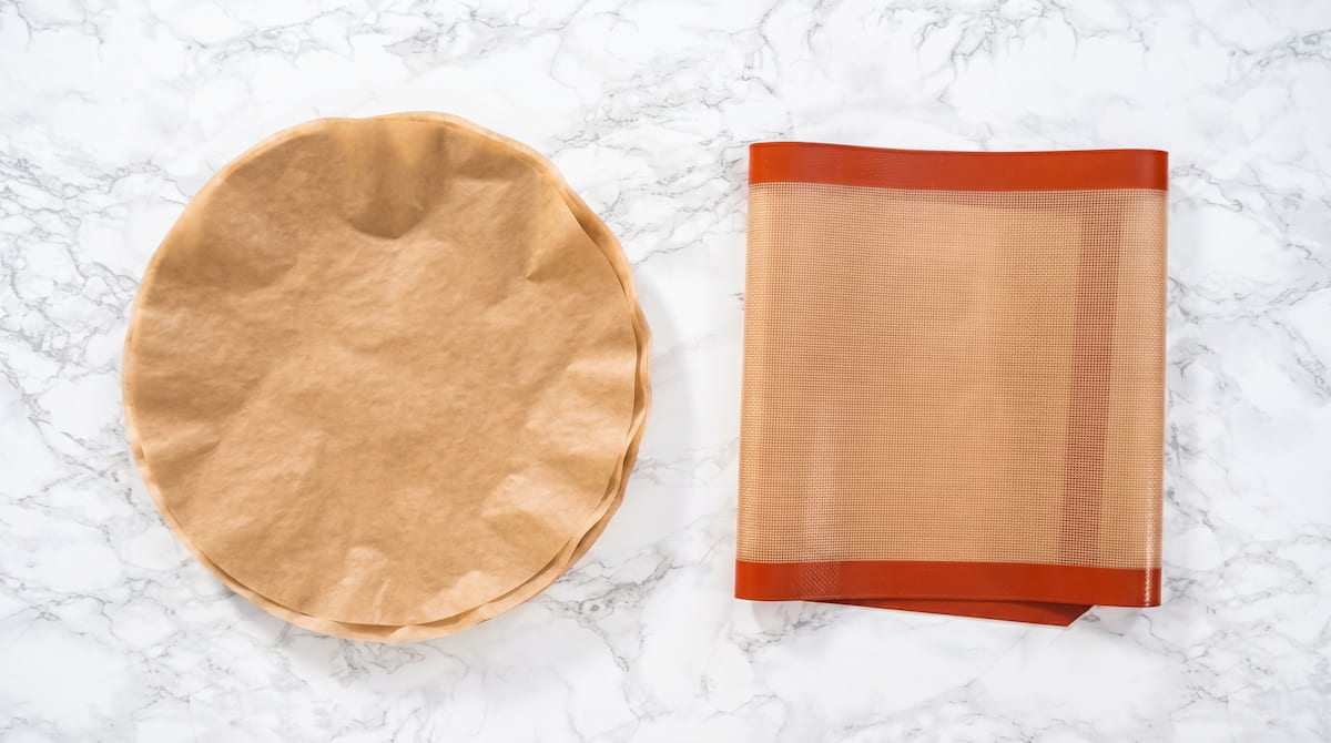 parchment paper vs silicone air fryer liner safe comparison